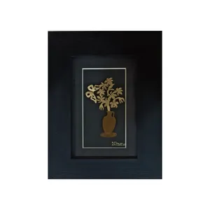 تابلو طلاکوب طرح گلدان رازقی و پروانه کد 10x15