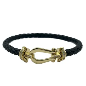 دستبند چرمی زنانه مدل نعل درخشان کد 9420