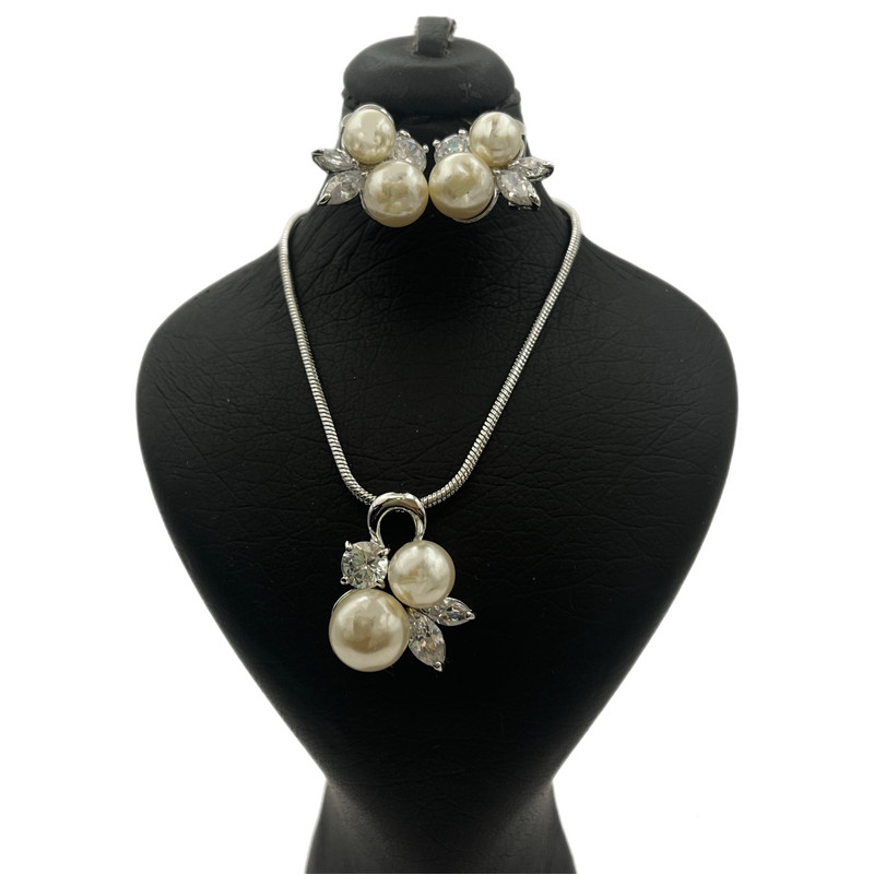 نیم ست زنانه مدل پاپیون درخشان 3924