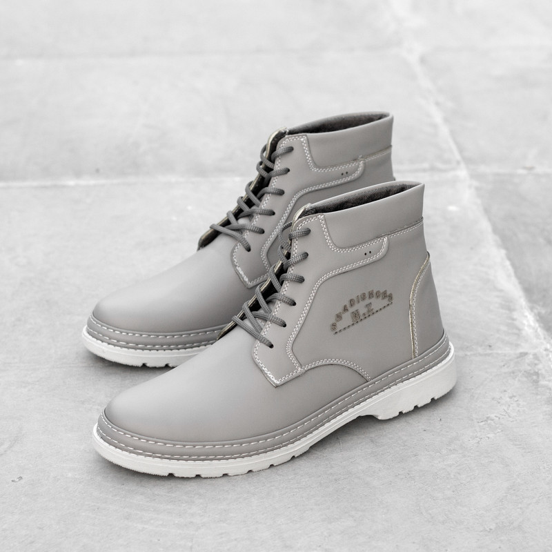 نیم بوت مردانه مدل دژاوو رنگ طوسی