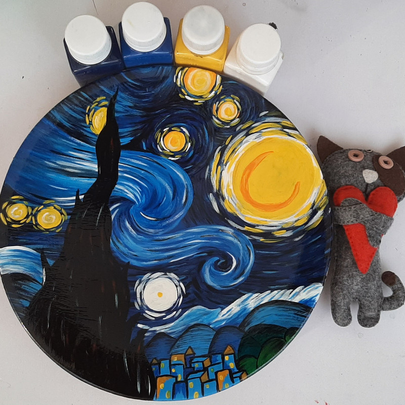 بشقاب دیوارکوب سفالی مدل شب پرستاره ونگوک