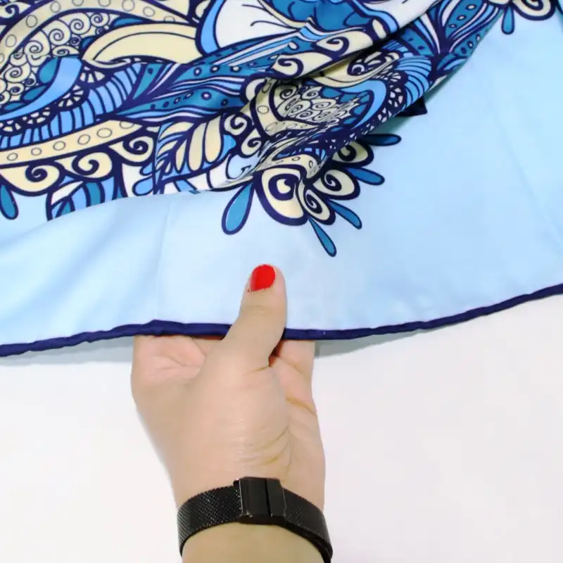 روسری زنانه مدل ابریشم جدید قواره 90 دور دست دوز لاکچری کد a-8050