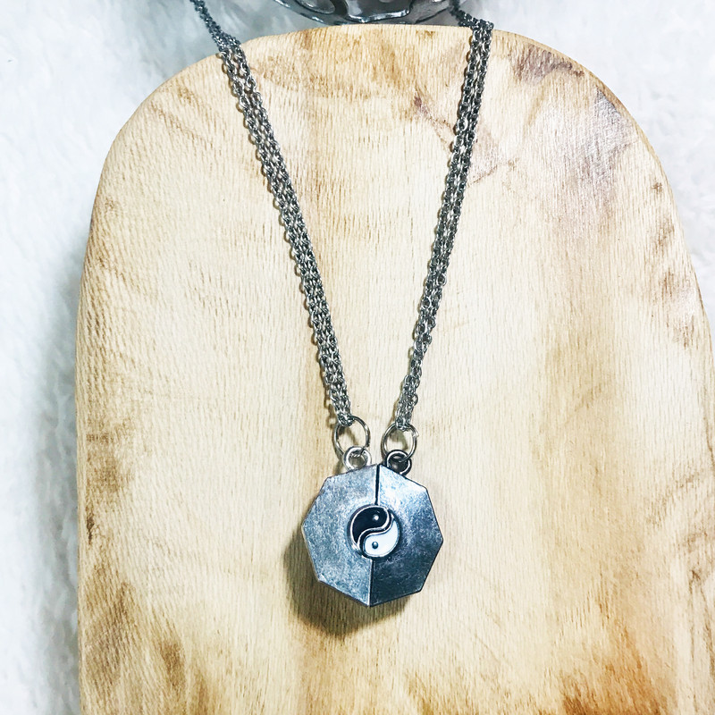 گردنبند مدل یین و یانگ کد 033 مجموعه دو عددی