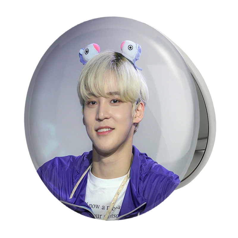 آینه جیبی خندالو طرح یونهو گروه ایتیز ATEEZ مدل تاشو کد 21210 