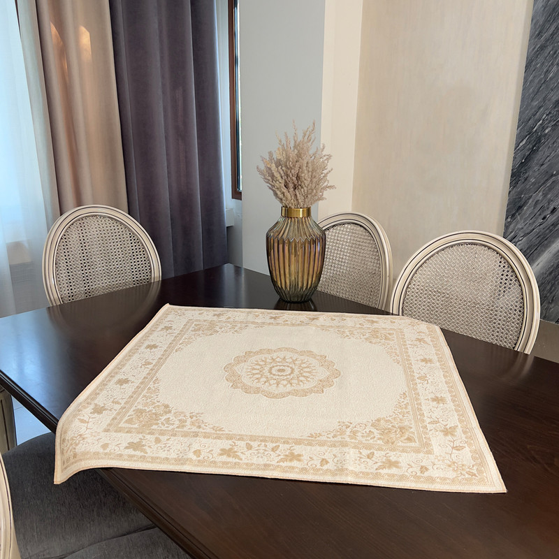 رومیزی مدل مربع طرح لمه دار سایز 90×90 سانتی متر