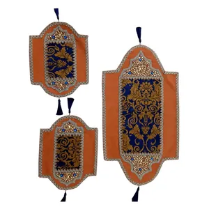 رومیزی طرح سنگ دوزی مدل B-119 مجموعه 3 عددی