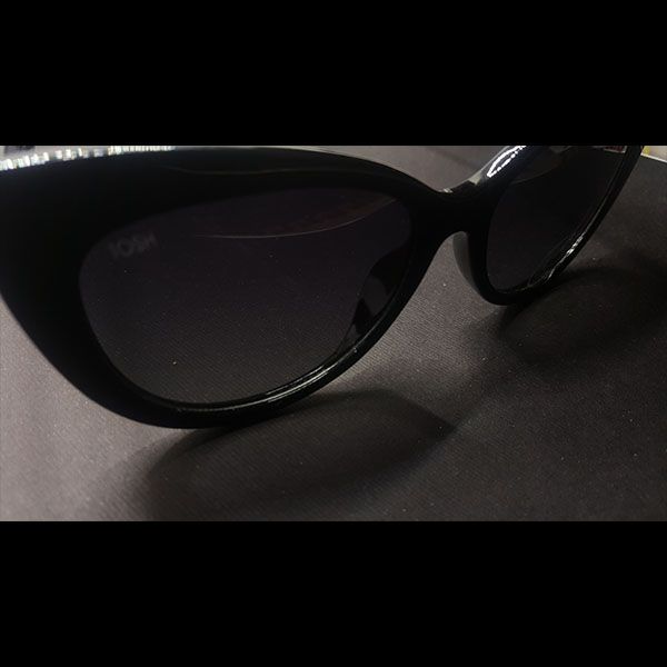 عینک آفتابی زنانه تاش مدل AGL10 -  - 4