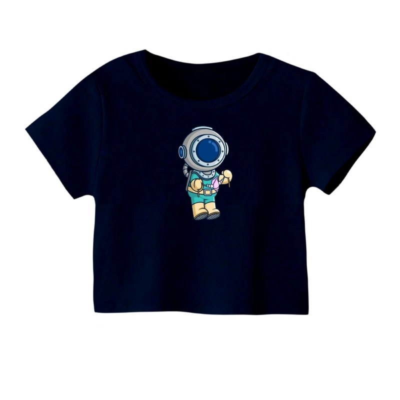 کراپ‌ تی‌شرت آستین کوتاه زنانه مدل آدم فضایی کد02