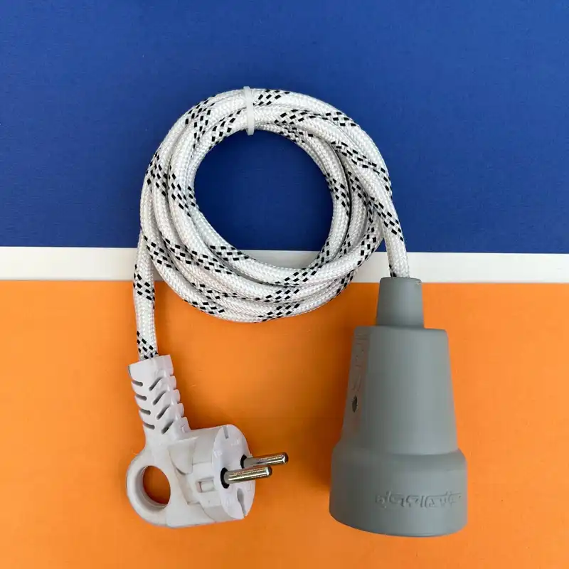 کابل سیار پاک نوین مدل MR47