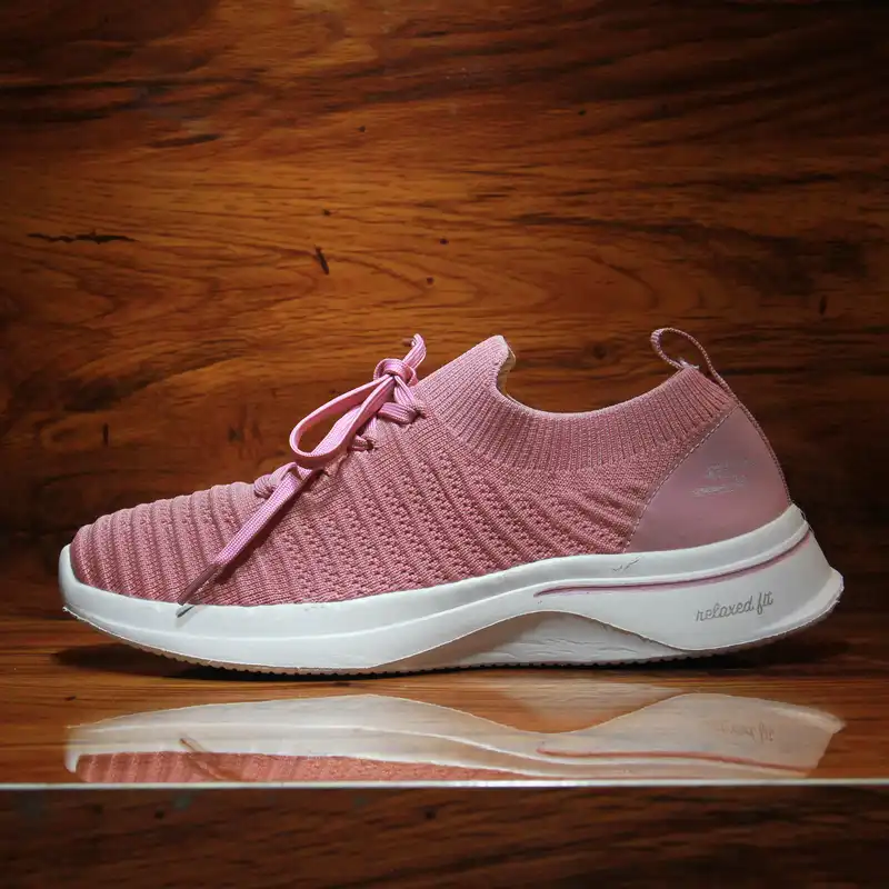 کفش پیاده روی زنانه مدل relaxed fit کد B61