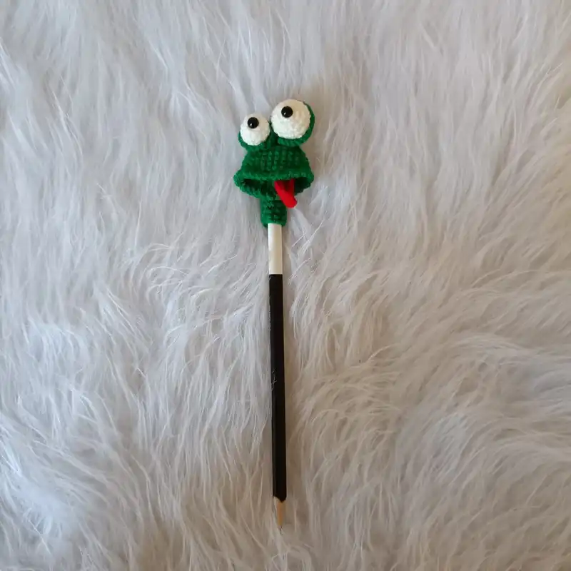 بسته لوازم التحریر مدل قورباغه مجموعه 4 عددی