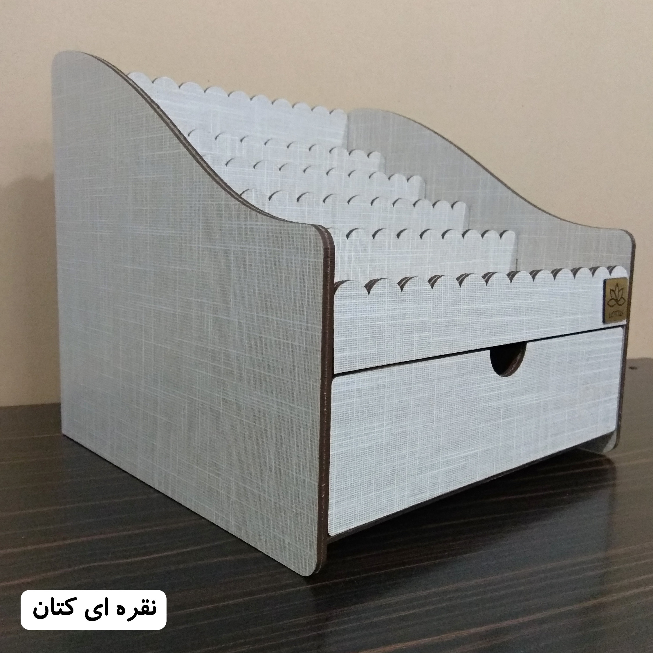 استند لوازم آرایشی لوتوس کد 01 استند لوازم آرایشی لوتوس کد 01