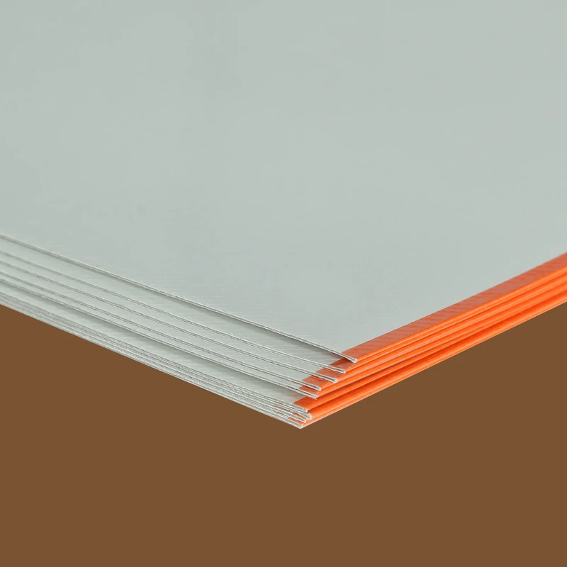 عکس شماره 2 : برگه آلبوم مدل چسبی کلاسوری بسته 10 عددی