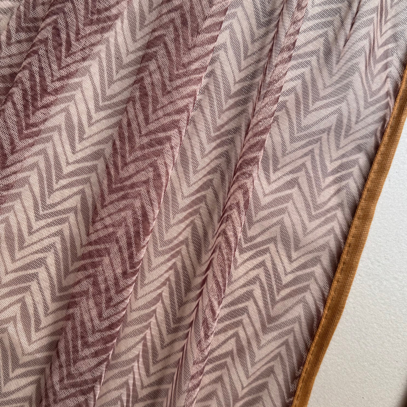 شال زنانه مدل توری هفت هشتی