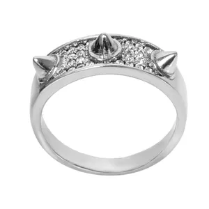 انگشتر نقره زنانه بازرگانی میلادی مدل نگین دار کد AWR_076