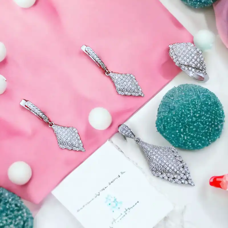 نیم ست نقره زنانه مدل مونیزا 0125