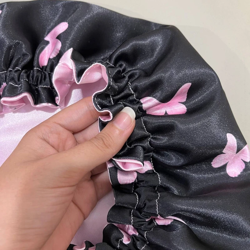 عکس شماره 3 : کلاه زنانه مدل ساتن ابریشم طرح پروانه