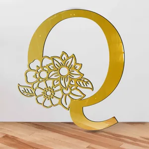 آینه پلکسی گلس آژنگ طرح Q مدل حروف انگلیسی گل دار کد H-Ayene-665