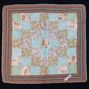 رومیزی ترمه کریز مدل چهل تکه کد san968