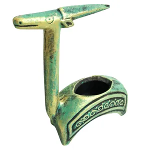 مجسمه مدل باستانی