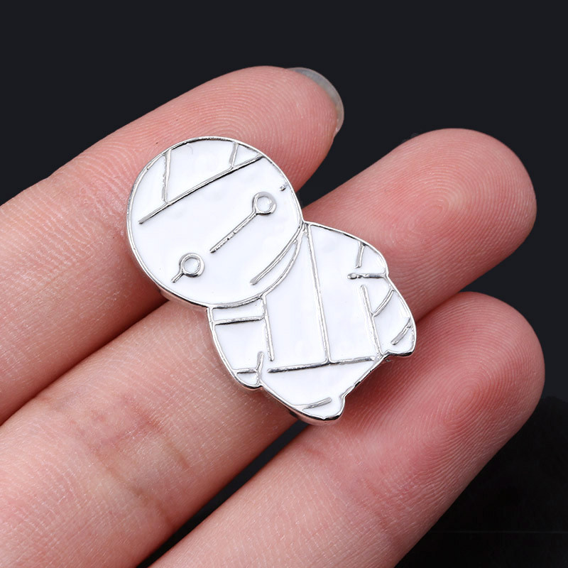 گل سینه زنانه مدل مومیایی