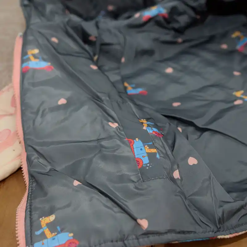 کاپشن دخترانه مدل ضدآب دورو طرح زرافه