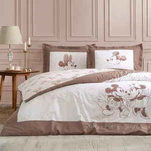 سرویس روتختی ازدیلک مدل Mickey and Minnie Blogger دو نفره 4 تکه