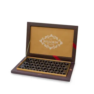 شکلات کادویی تلخ  با مغزی فندقی - 300 گرم 