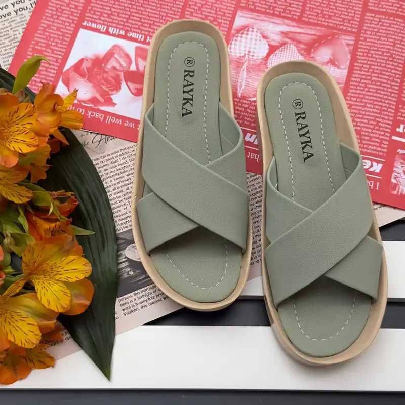 صندل زنانه رایکا طب مدل آوا GR