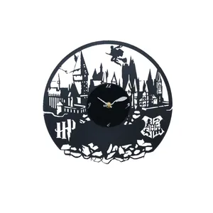 ساعت دیواری طرح هری پاتر