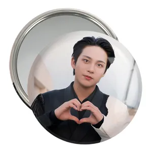 آینه جیبی خندالو مدل جونگهو گروه ایتیز ATEEZ  کد 21286