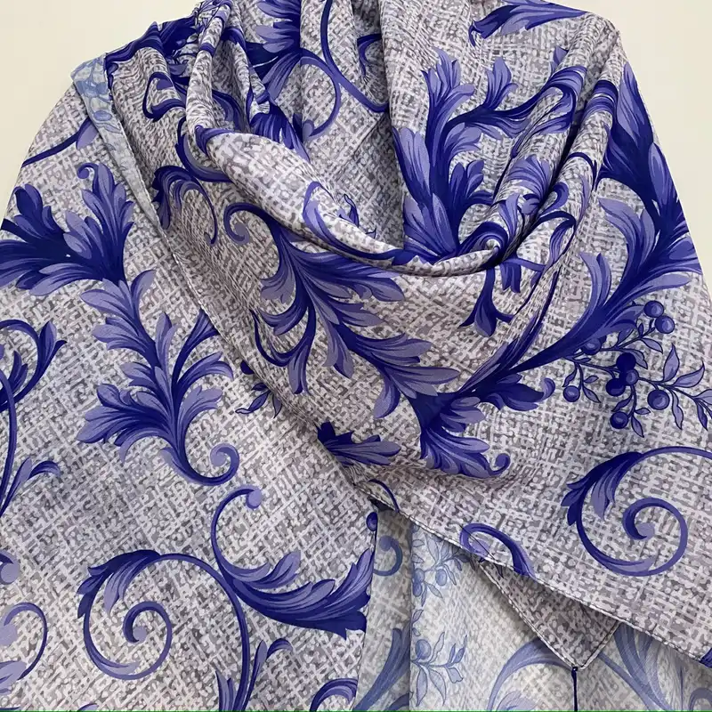 روسری زنانه مدل نخ اسپان منگوله دار کد 1263