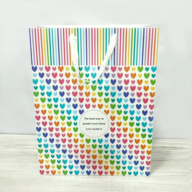 ساک هدیه مدل قلبی کد 025