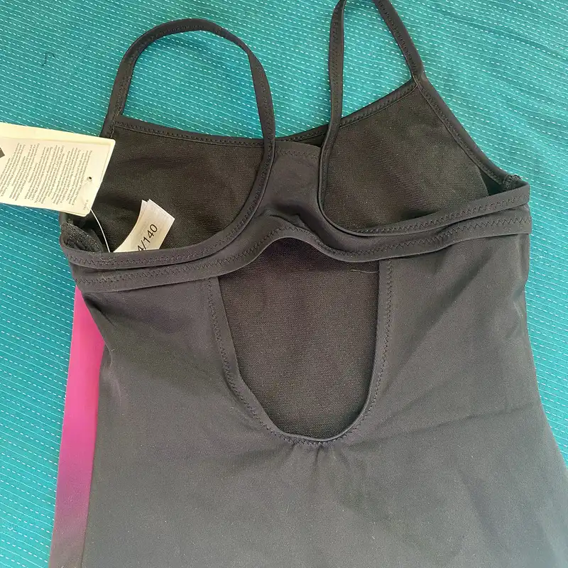 مایو دخترانه سی اند ای مدل 390