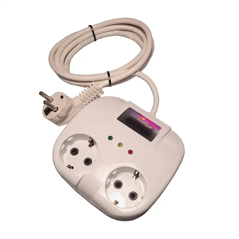 محافظ ولتاژ مدل تکنوکِر