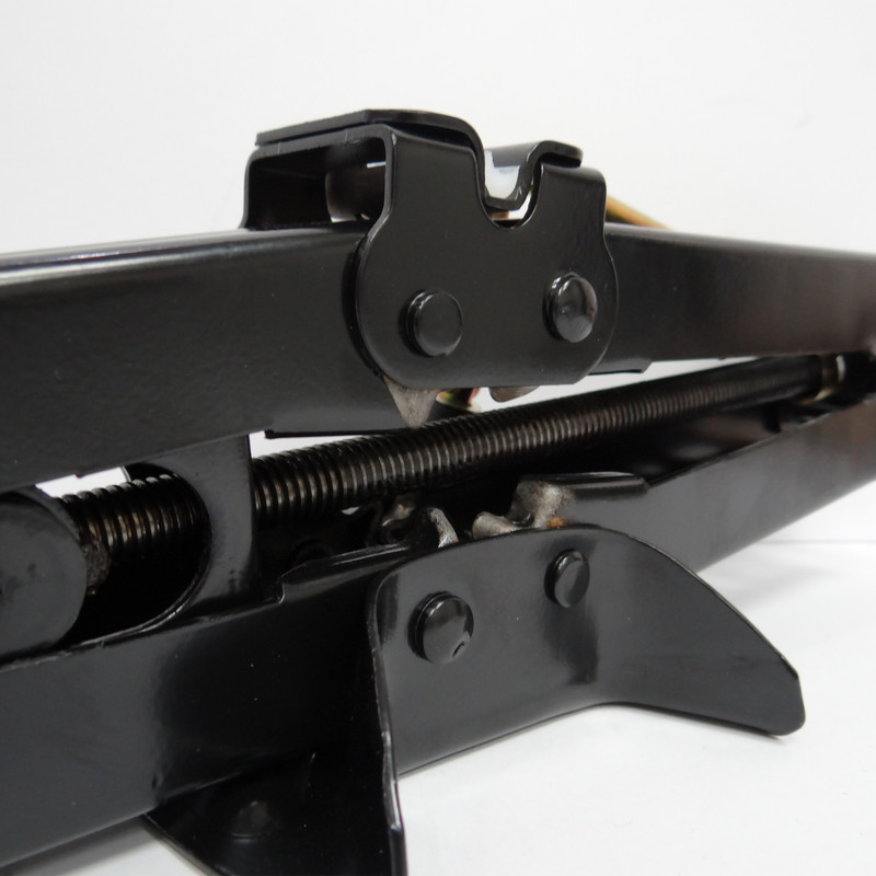 جک خودرو مدد مدل 31504 ظرفیت 2 تن