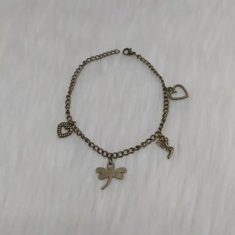 پابند زنانه مدل رزین طرح شاپرک کد moth110