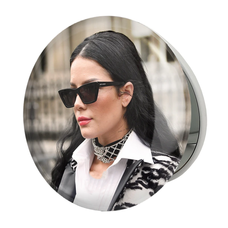 آینه جیبی خندالو طرح هالزی Halsey مدل تاشو کد 19103 