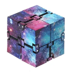 فیجت ضد استرس مدل مکعب بی نهایت