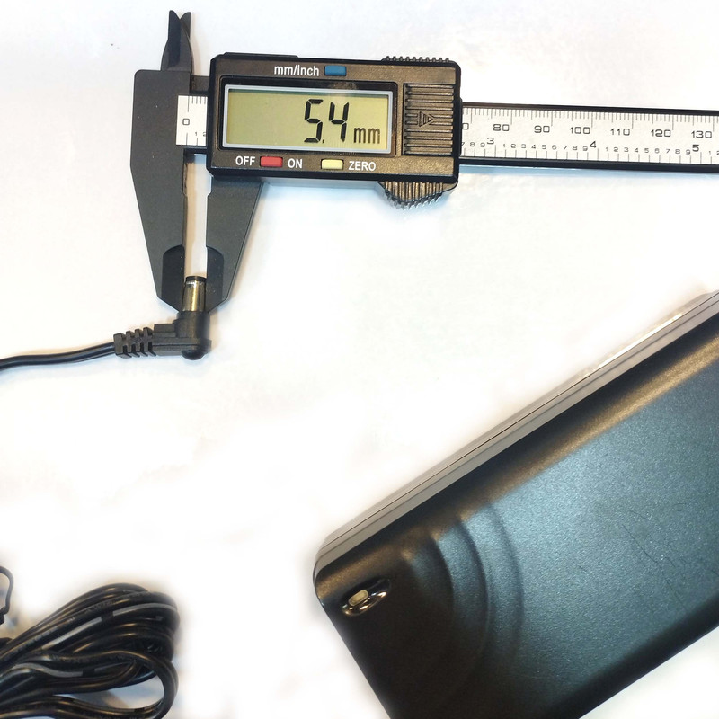 آداپتور 12 ولت 5 آمپر مدل KSRE-12V-5A آداپتور 12 ولت 5 آمپر مدل KSRE-12V-5A