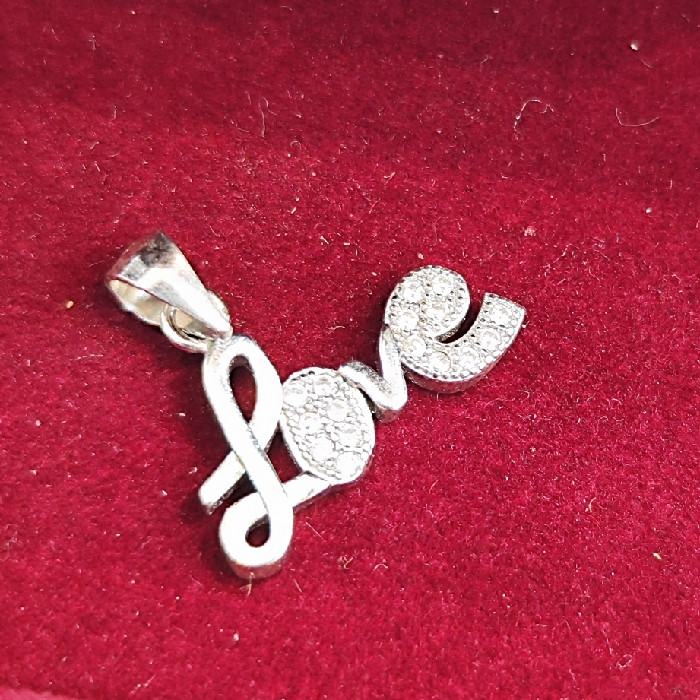 آویز گردنبند نقره زنانه مدل Love کد 54