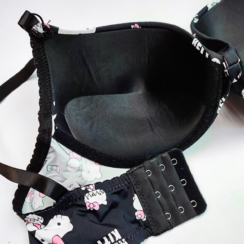 سوتین زنانه مدل اسفنجی جکدار پاپیونی طرح کیتی کد 99991