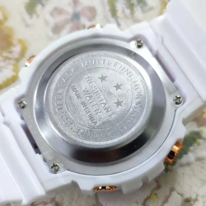 ساعت مچی دیجیتال مدل بچگانه  کد 01