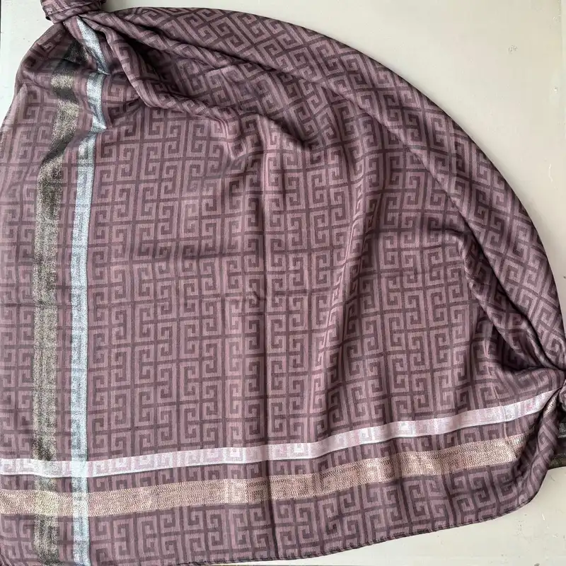 روسری زنانه مدل نخ حریر کد 6