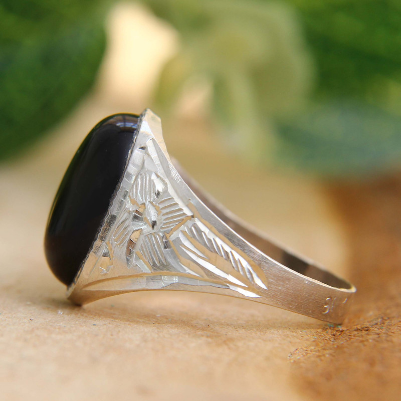 انگشتر نقره مردانه بازرگانی میلادی مدل کلاسیک کد AM_182 انگشتر نقره مردانه بازرگانی میلادی مدل کلاسیک کد AM_182