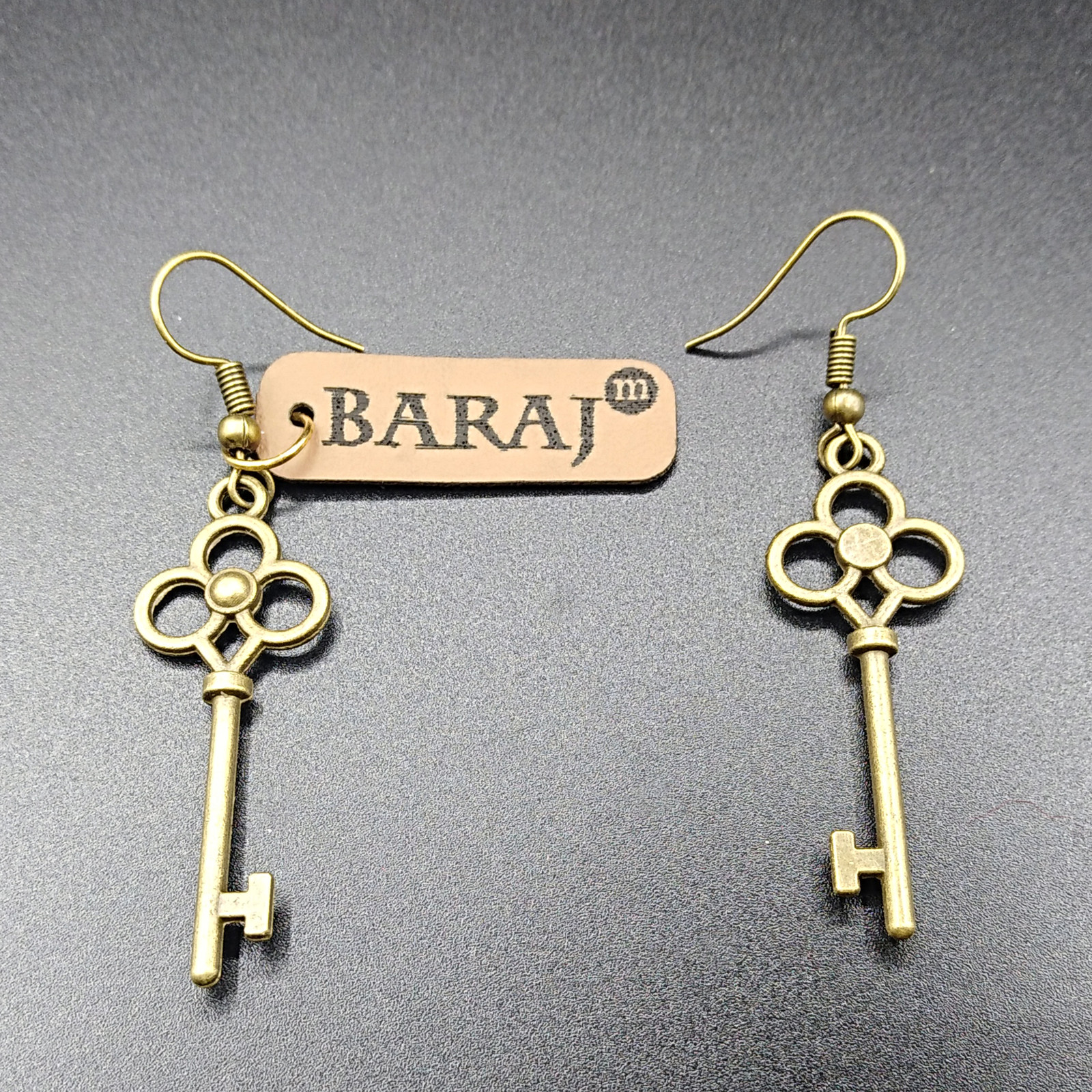 گوشواره زنانه باراج من مدل کلید گوشواره زنانه باراج من مدل کلید