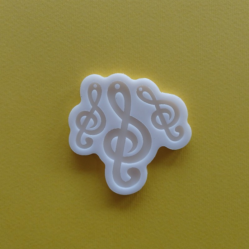 قالب رزین مدل ست گوشواره و گردنبند طرح نت موسیقی