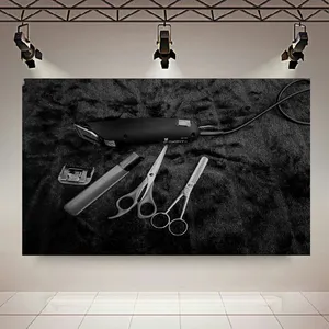 تابلو بوم طرح آرایشگاه مردانه مدل قیچی و ماشین ریش تراش کد AR2485