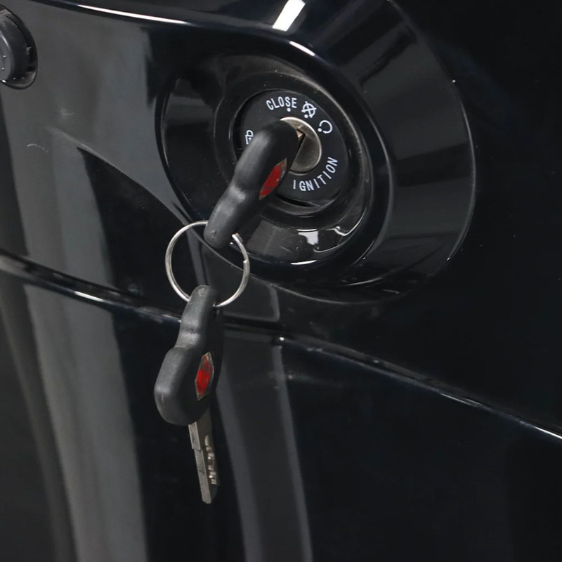 موتورسیکلت کبیر موتور مدل وسپا 170 سی سی سال 1404