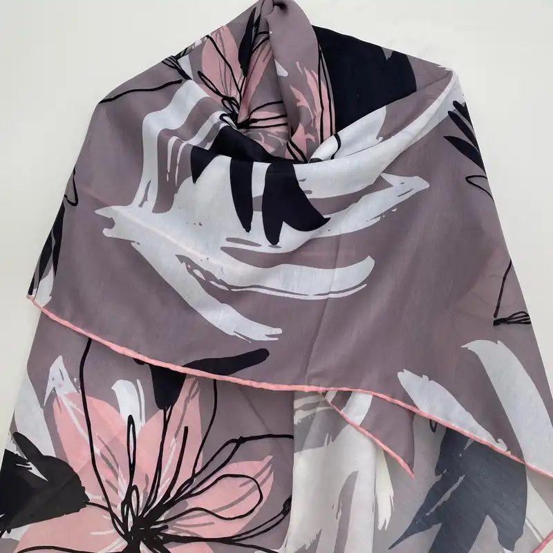 روسری زنانه مدل نخی چهار فصل کد 9033